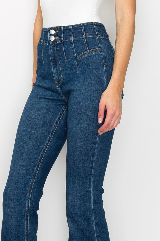 PLUS SIZE - HIGH  RISE MODERN FLARE JEANS